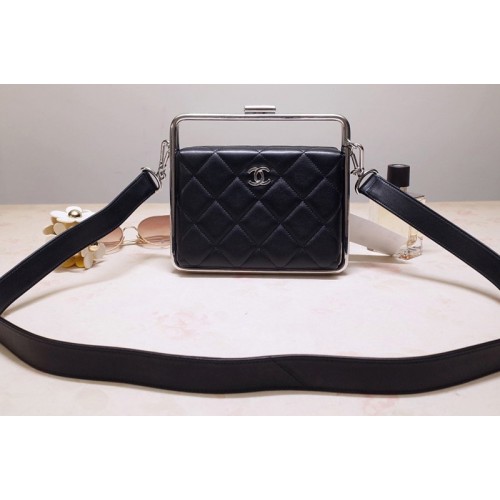 Chanel AS1732 Clutch in Black Lambskin Leather Chanel AS1732 Clutch in Black Lambskin Leather