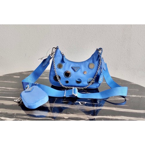 Prada 1BH204 Re-Edition 2005 nylon shoulder bag in Blue Nylon Prada 1BH204 Re-Edition 2005 nylon shoulder bag in Blue Nylon