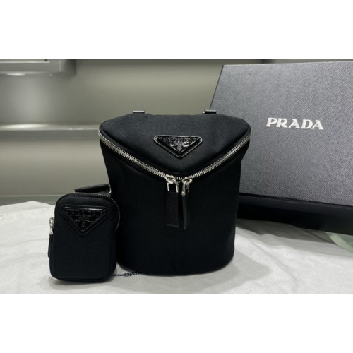 Prada 2VH147 Re-Nylon and leather shoulder bag on Black Nylon Prada 2VH147 Re-Nylon and leather shoulder bag on Black Nylon