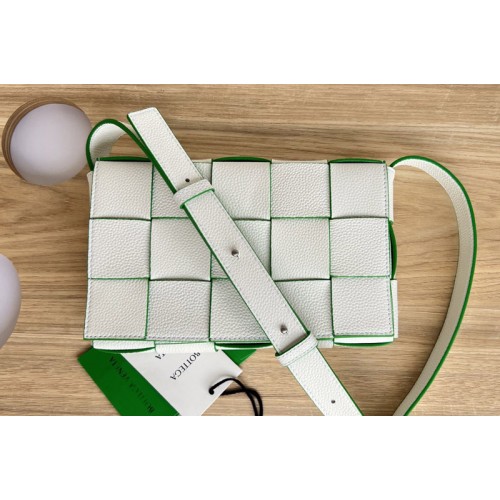 Bottega Veneta Cassette cross-body bag in White Green Leather Bottega Veneta Cassette cross-body bag in White Green Leather