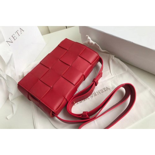 Bottega Veneta BV Cassette Crossbody bag In Red Lambskin Leather Bottega Veneta BV Cassette Crossbody bag In Red Lambskin Leather