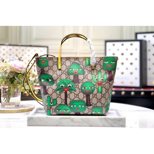 Gucci Supreme Petit Kids Girl Bags Beige ebony Supreme canvas with smiling plants print Gucci Supreme Petit Kids Girl Bags Beige ebony Supreme canvas with smiling plants print