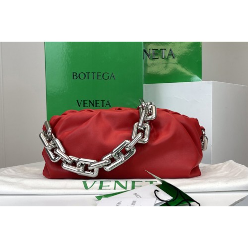 Bottega Veneta Chain Pouch Shoulder Bag in Red Lambskin Leather With Silver Chain Bottega Veneta Chain Pouch Shoulder Bag in Red Lambskin Leather With Silver Chain