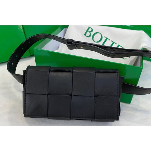 Bottega Veneta Cassette belt bag in Black Intrecciato Nappa leather Bottega Veneta Cassette belt bag in Black Intrecciato Nappa leather