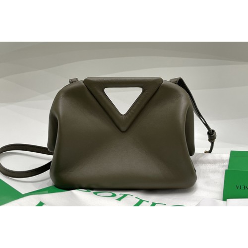Bottega Veneta Point Leather top handle bag in Green Calf Leather Bottega Veneta Point Leather top handle bag in Green Calf Leather