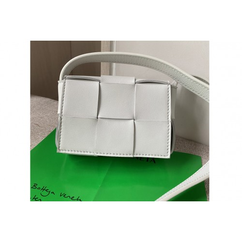 Bottega Veneta Cassette mini bag in White Intreccio leather Bottega Veneta Cassette mini bag in White Intreccio leather