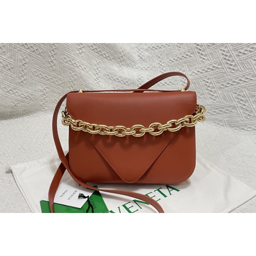 Bottega Veneta Mount Leather envelope bag in Maple Leather Bottega Veneta Mount Leather envelope bag in Maple Leather