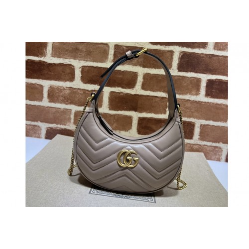 Gucci Marmont half-moon-shaped mini bag in Pink matelasse chevron leather Gucci Marmont half-moon-shaped mini bag in Pink matelasse chevron leather