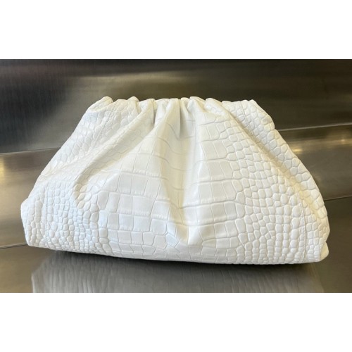 Bottega Veneta Pouch clutch in White Leather Bottega Veneta Pouch clutch in White Leather