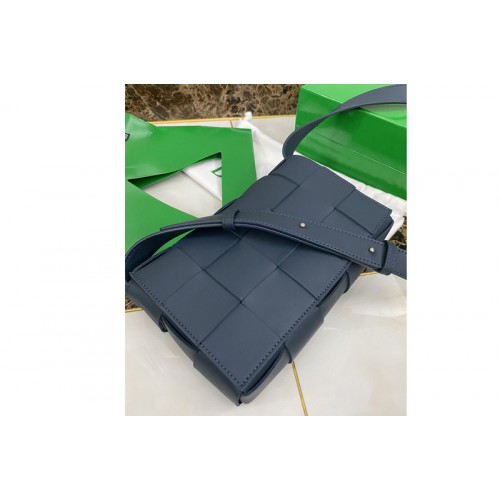 Bottega Veneta Cassette cross-body bag in Navy Blue double-face maxi weave Bottega Veneta Cassette cross-body bag in Navy Blue double-face maxi weave