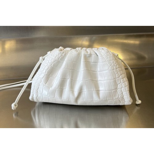 Bottega Veneta Mini Pouch clutch with strap in White Leather Bottega Veneta Mini Pouch clutch with strap in White Leather