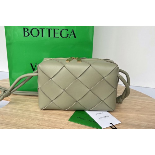 Bottega Veneta Small Cassette Camera Bag in Travertine intreccio leather Bottega Veneta Small Cassette Camera Bag in Travertine intreccio leather