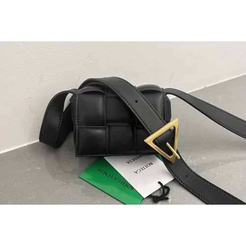 Bottega Veneta Candy Padded Cassette Bag in Black padded intreccio leather Bottega Veneta Candy Padded Cassette Bag in Black padded intreccio leather