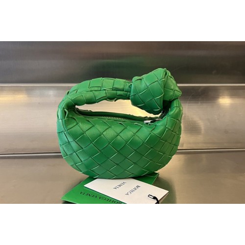 Bottega Veneta Candy Jodie Bag in Green intreccio leather With Silver Buckle Bottega Veneta Candy Jodie Bag in Green intreccio leather With Silver Buckle