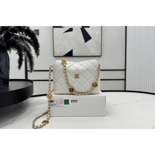 Chanel A96092 Clutch With Chain in White Leather Chanel A96092 Clutch With Chain in White Leather