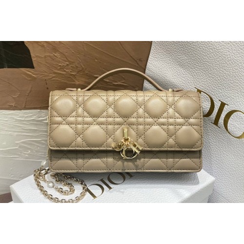 Dior S0980 Christian Dior Miss Dior mini bag in Beige Cannage Lambskin Dior S0980 Christian Dior Miss Dior mini bag in Beige Cannage Lambskin