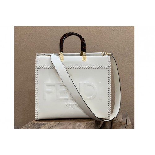 Fendi 8BH386 Medium Sunshine shopper Bag in White leather shopper with decorative stitching Fendi 8BH386 Medium Sunshine shopper Bag in White leather shopper with decorative stitching