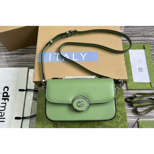 Gucci Petite Mini Shoulder Bag in Green leather Gucci Petite Mini Shoulder Bag in Green leather