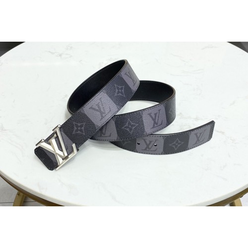 Louis Vuitton M0469V Pyramide Stripes 40mm reversible belt in Monogram Eclipse canvas Calf leather Louis Vuitton M0469V Pyramide Stripes 40mm reversible belt in Monogram Eclipse canvas Calf leather