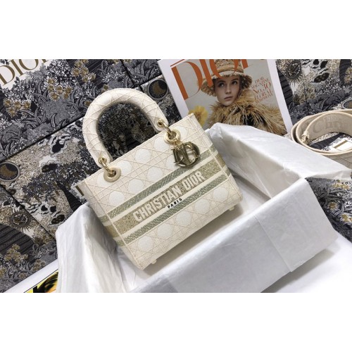 Dior M0565 Medium Lady D-Lite bag in White Cannage Embroidery Dior M0565 Medium Lady D-Lite bag in White Cannage Embroidery