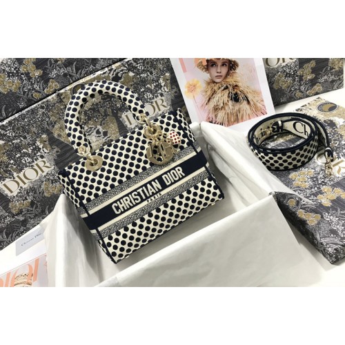 Dior M0565 Medium Lady D-Lite bag in Black Embroidery Dior M0565 Medium Lady D-Lite bag in Black Embroidery