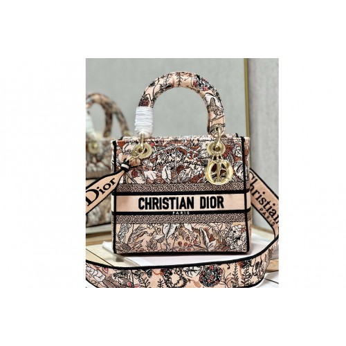 Dior M0565 Medium Lady D-Lite bag in Powder Pink Dior Jardin Magique Embroidery Dior M0565 Medium Lady D-Lite bag in Powder Pink Dior Jardin Magique Embroidery