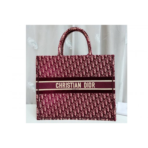 Christian Dior M1286 dior book tote Bag in Burgundy Dior Oblique Embroidery Christian Dior M1286 dior book tote Bag in Burgundy Dior Oblique Embroidery