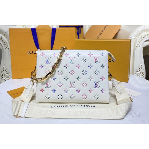 Louis Vuitton M21209 Coussin PM handbag in White Lambskin leather Louis Vuitton M21209 Coussin PM handbag in White Lambskin leather