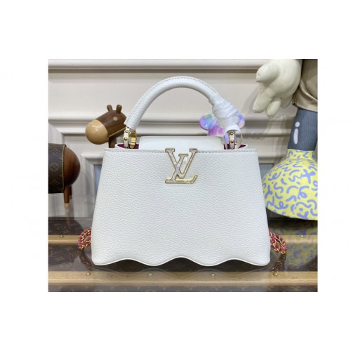 Louis Vuitton M22121 Capucines BB handbag in White Taurillon leather Louis Vuitton M22121 Capucines BB handbag in White Taurillon leather