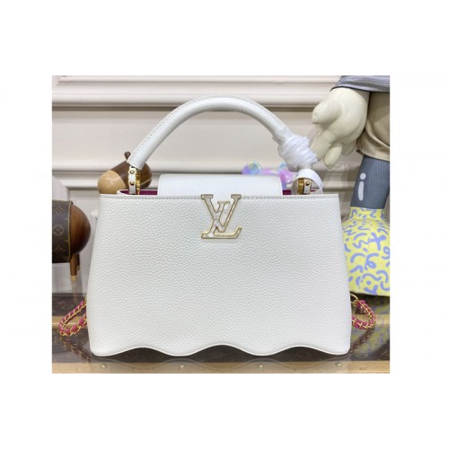 Louis Vuitton M22121 Capucines MM handbag in White Taurillon leather Louis Vuitton M22121 Capucines MM handbag in White Taurillon leather