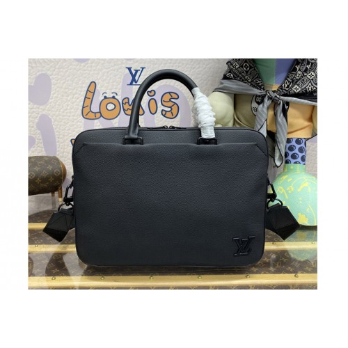 Louis Vuitton M23778 Pilot Briefcase in Black Cowhide leather Louis Vuitton M23778 Pilot Briefcase in Black Cowhide leather