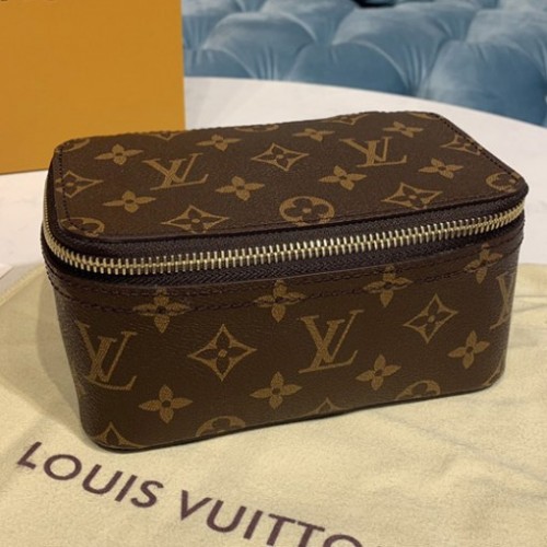 Louis Vuitton M43688 Packing Cube PM in Monogram canvas Louis Vuitton M43688 Packing Cube PM in Monogram canvas