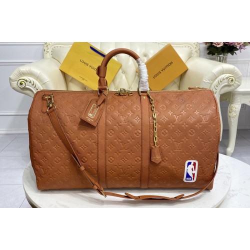 Louis Vuitton M57973 x NBA Keepall Bandoulière 55 travel bag in Brown Ball Grain leather Louis Vuitton M57973 x NBA Keepall Bandoulière 55 travel bag in Brown Ball Grain leather