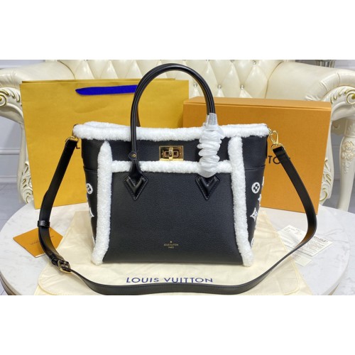 Louis Vuitton M58908 On My Side MM handbag in Black Shearling and grained calf leather Louis Vuitton M58908 On My Side MM handbag in Black Shearling and grained calf leather