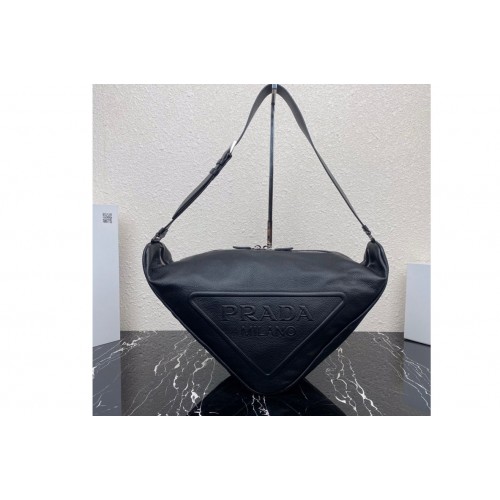 Prada 2VY007 Large leather Prada Triangle bag in Black Leather Prada 2VY007 Large leather Prada Triangle bag in Black Leather
