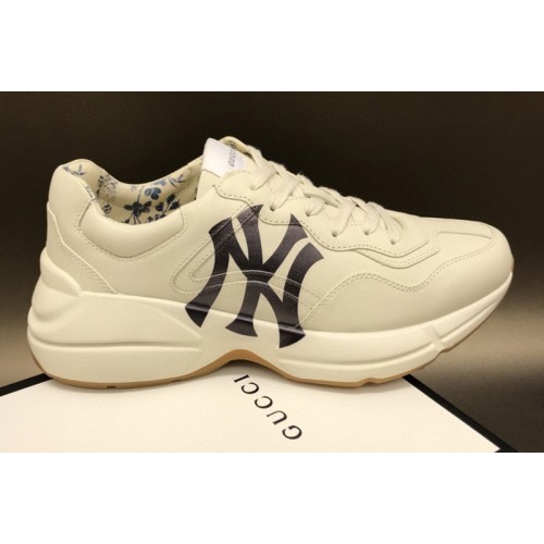Women and Men Gucci Rhyton Ny Yankees Leather Sneakers in White Leather Women and Men Gucci Rhyton Ny Yankees Leather Sneakers in White Leather