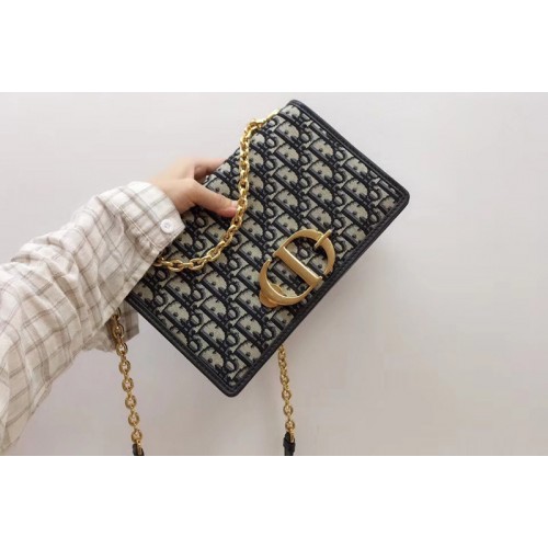 DIOR OBLIQUE FLAP CHAIN BAG in blue Dior Oblique jacquard canvas DIOR OBLIQUE FLAP CHAIN BAG in blue Dior Oblique jacquard canvas